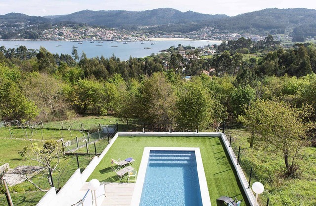 Villa Aldán (252), sea views & close to the beach