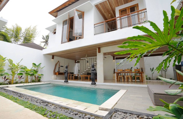 Villa Alina - Geräumige Villa für 6 Personen mit Privatem Pool im Süden von Ubud