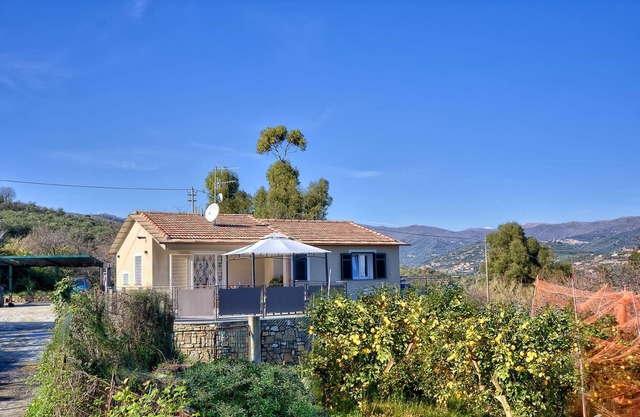 Villa Anna with private pool located on ground level 2 bedroom for 6 persons.