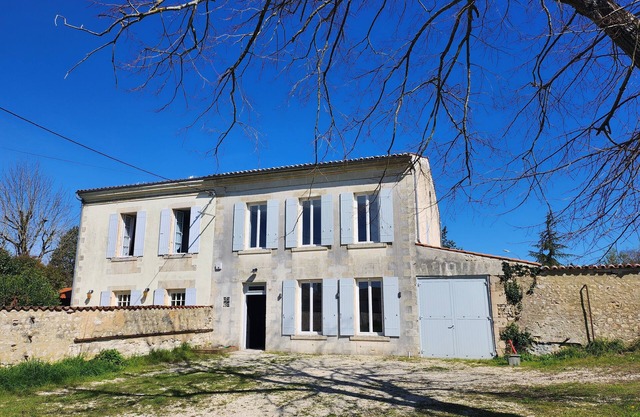 Villa Ausone, Maison Spacieuse Entièrement Rénovée Lumineuse Avec Beaux Volumes