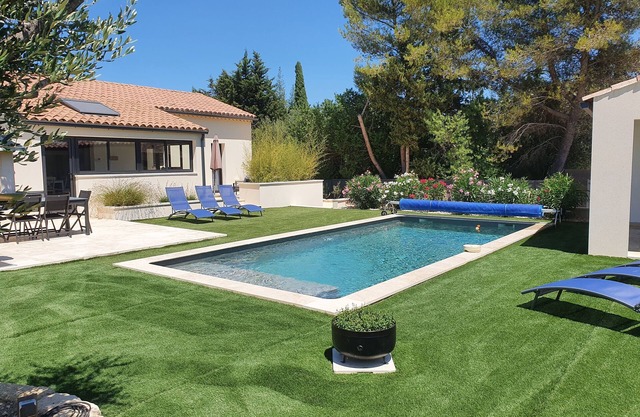 Villa Avec Piscine en Pays D'uzès - Pont du Gard