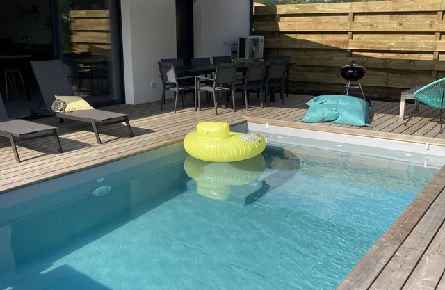 Villa Avec Piscine Chauffée 10 min en Voiture de L'océan