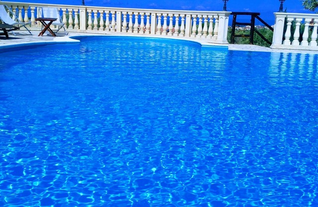 VILLA AZZURRA..VACATION WITH 5 STARS..WITH PRIVATE POOL