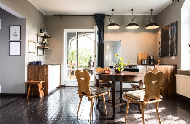 Villa B-New Spirit in old walls: luxurious living in the residential city of Gotha