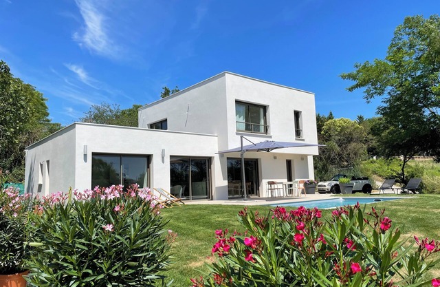 Villa Balandra à Goyrans - Toulouse , 4 Chambres , 8 Personnes , Piscine