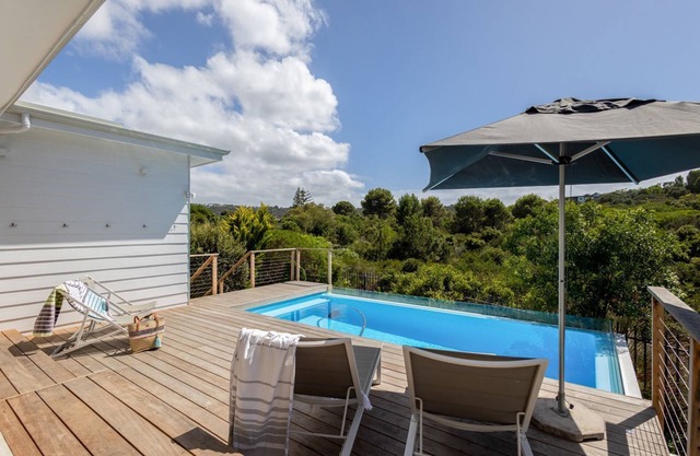 Villa Beacon - Six Bedroom Villa, Sleeps 14