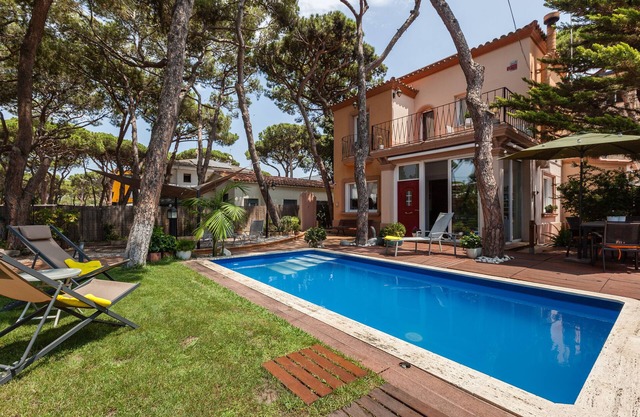 Villa 'Bella Estança' with Private Pool, Wi-Fi and Air Conditioning