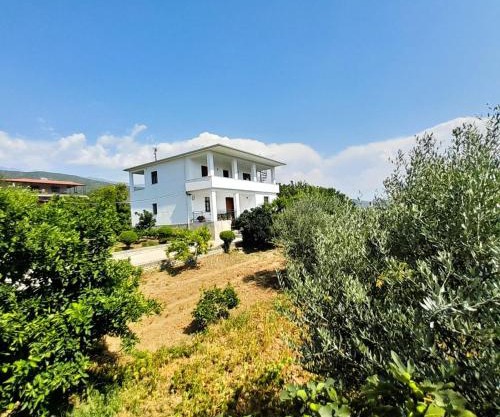 Villa Besart