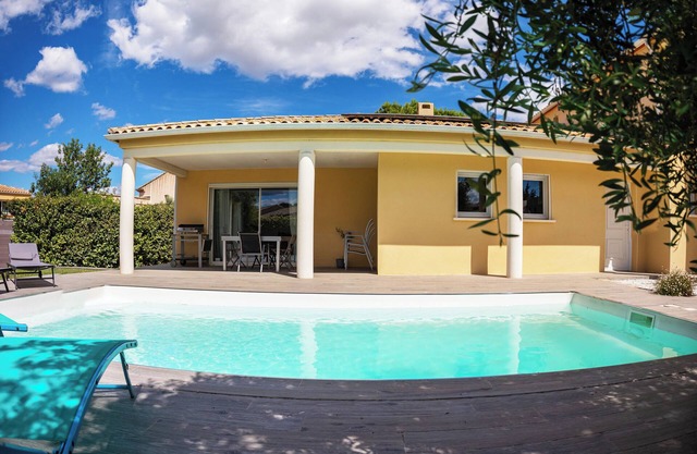 Villa between sea and scrubland, in the heart of Herault