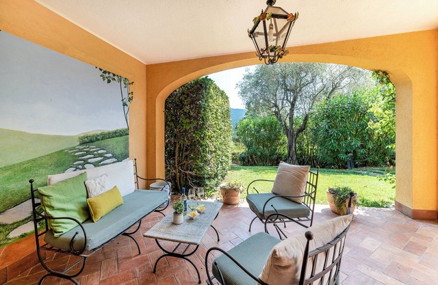 Villa Birdie – a comfortable paradise between green, beach and olive groves