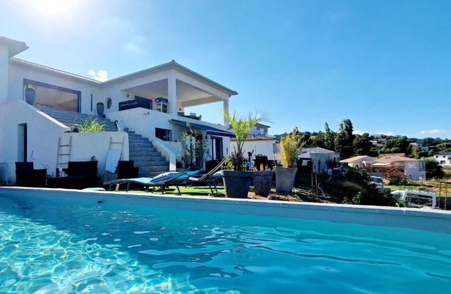 Villa Bistinetti Rez de villa tout confort avec piscine