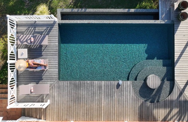 Villa Blanche with magnificent sea views and infinity pool at your disposal
