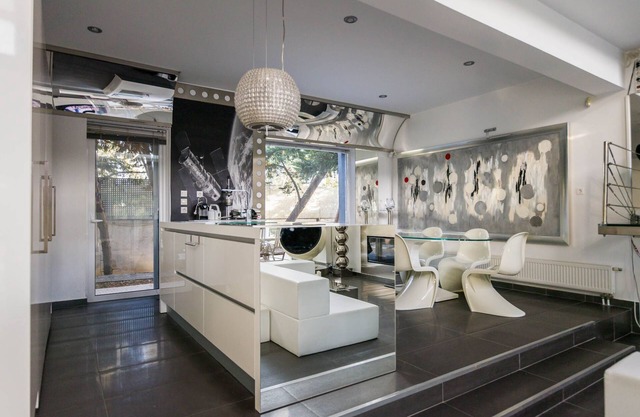 Villa BOND with Private Swimming Pool