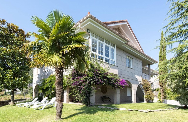 Villa Campo das Medas, in the middle of nature, with private salt pool