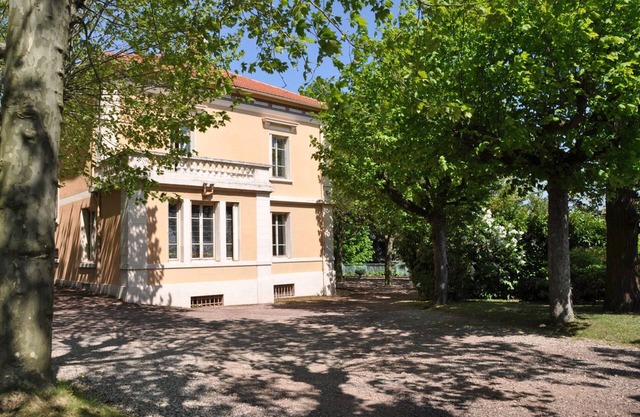 Villa Castel Pavilion Room