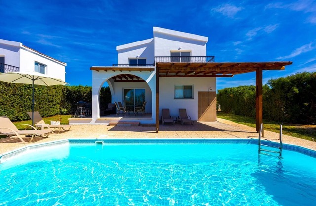 Villa Christina - Two Bedroom Villa, Sleeps 6