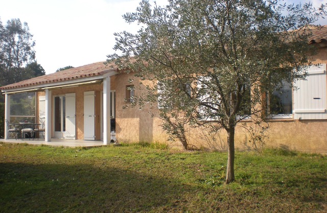 Villa close to Cannes and the beaches, in a verdant park