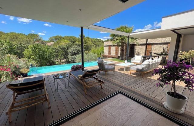 Villa Contemporaine de 250 m2 Avec Piscine à Débordement - Adult Only