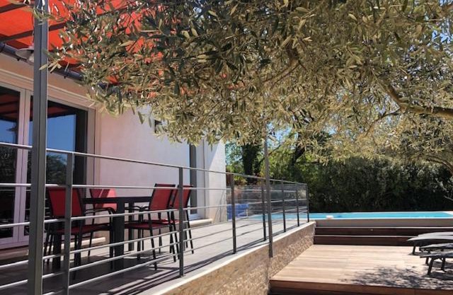 Villa Coquelicot avec piscine privée et borne électrique