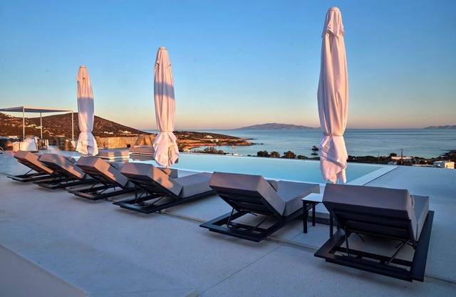 Villa Costa Farangas with private pool close to the beach