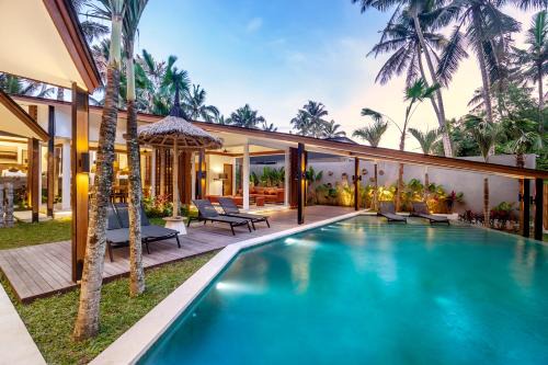 Villa Crazy Roof by BaliSuperHost