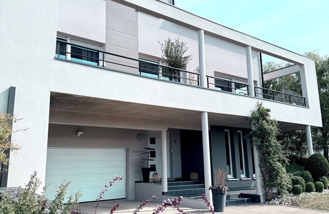 VILLA D'ARCHITECTE*200 m2, 10 min from METZ AND AMNEVILLE