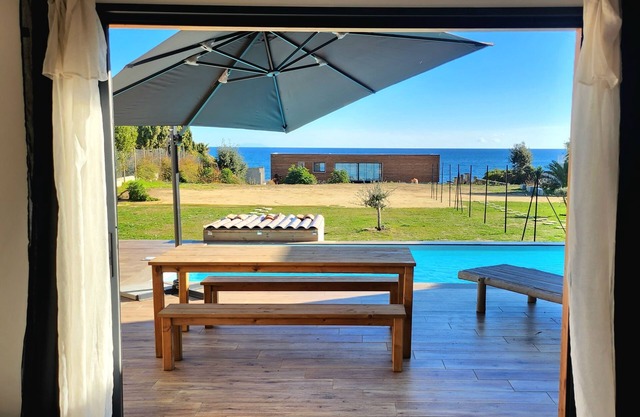 Villa de 100 m² les Pieds Dans L'eau Avec sa Piscine Privée