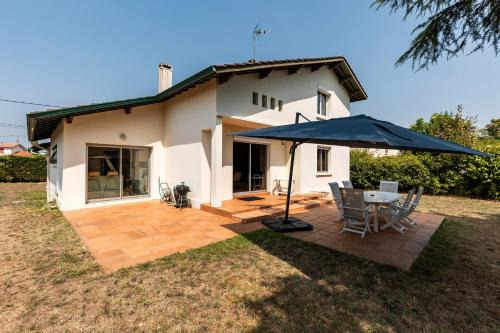 Villa De Monzie, Bazas Centre
