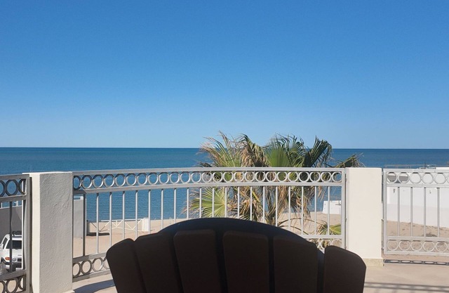 Villa Del Mar, beach front three bedroom Mediterranean home with private pool