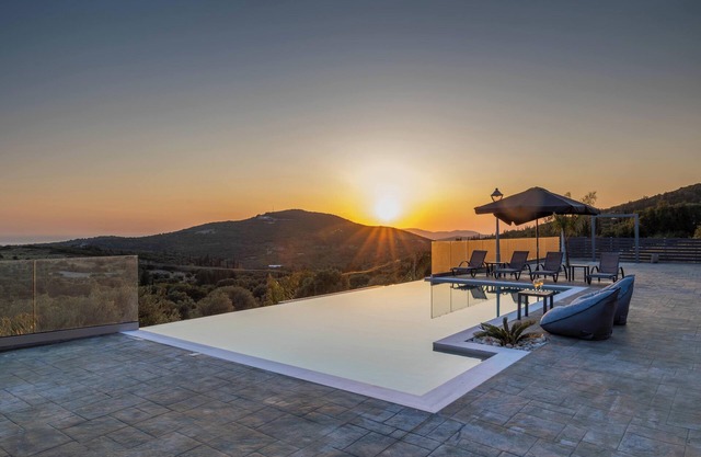 Villa Di Sasso – Private Pool, Comfort & Style