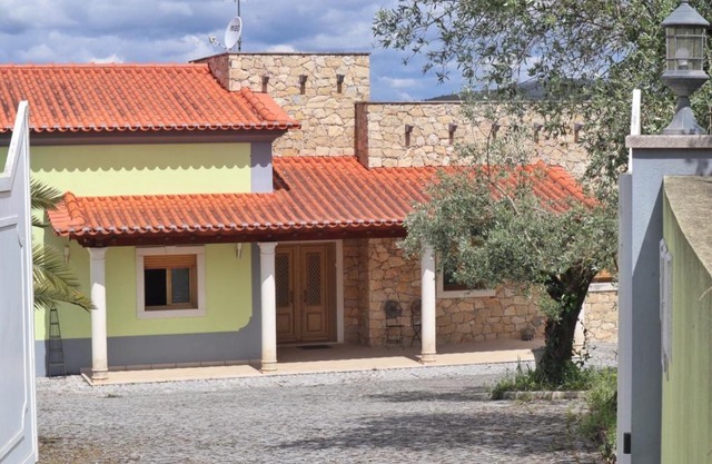Villa do Alqueidão
