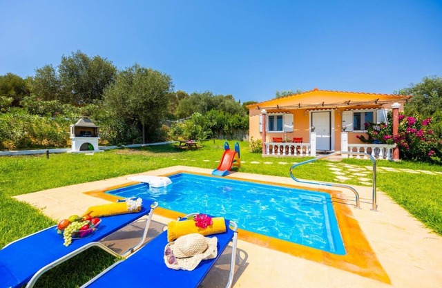 Villa Eleftheria - Two Bedroom Villa, Sleeps 4