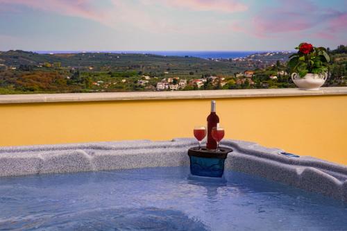 Villa Erontas - private heated jacuzzi