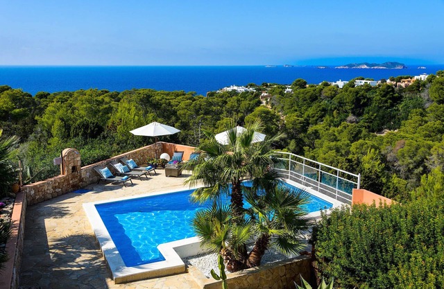 VILLA CAN COSTA - Private villa with pool & WIFI. Stunning sea views sunset in Cala Vadella beach