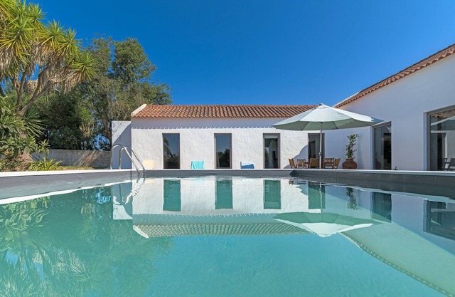 Villa 'Espaço Fataca - Sw Alentejano' with Private Pool, Private Terrace and Wi-Fi