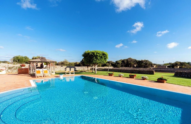 Villa "Estrella Sant Lluis" with private pool, private garden, and Wi-Fi