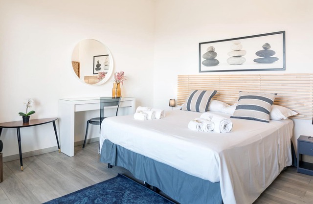 Villa 'Etna Relax' with Sea View, Balcony, Garden & Wi-Fi