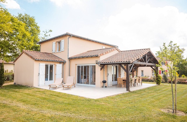 Villa for 10 people, bright, modern and comfortable