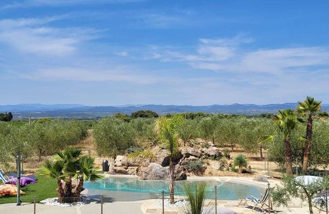 Villa for 4 people "L'Amandier" Lagoon pool to share