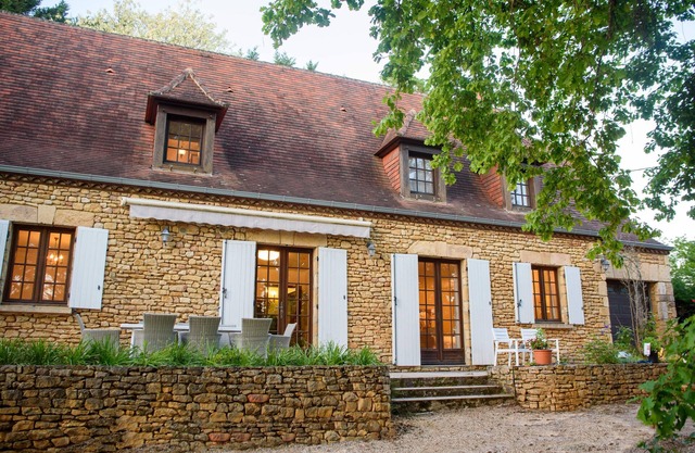 Villa for 6-10 people with pool in Dordogne, close to all amenities