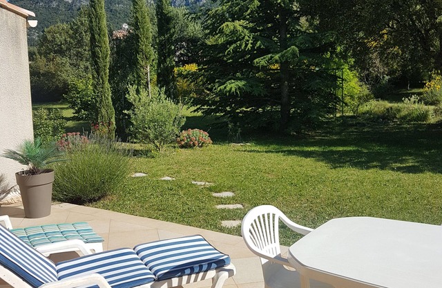 Villa 3* notre idéal nature 45 min from Cassis