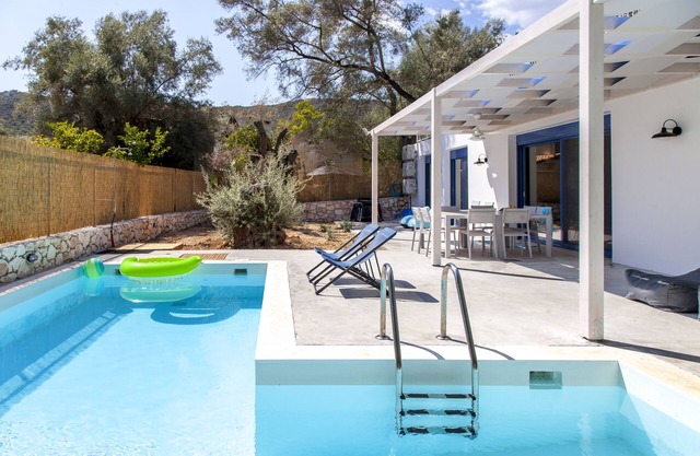 Villa Galini With a Private Pool Ideal For Families - 3 min Walk to the Beach