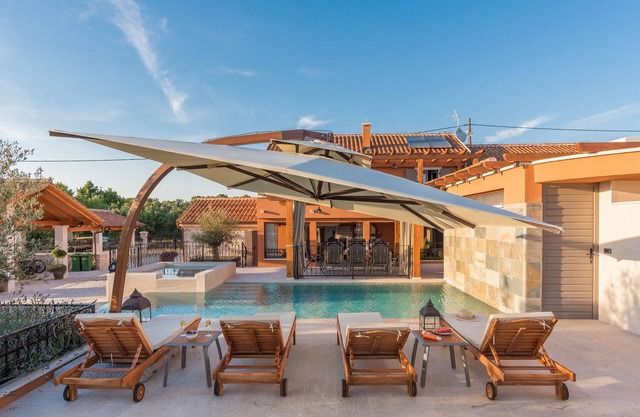 Villa Gold (V9111-K1) - Skradin