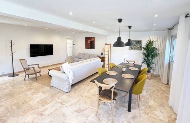 Villa golden heaven near Paris with 4 parking 3bedroom/2sdb/WIFI 580 in Mbits