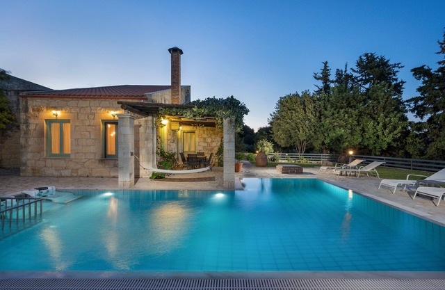 Villa Grego, Heated Pool & Jet-Tub, Garden, Absolut Privacy