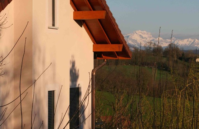 Villa Haute Savoie, Chessenaz, garden, balcony, near Annecy & Geneva. Calm.