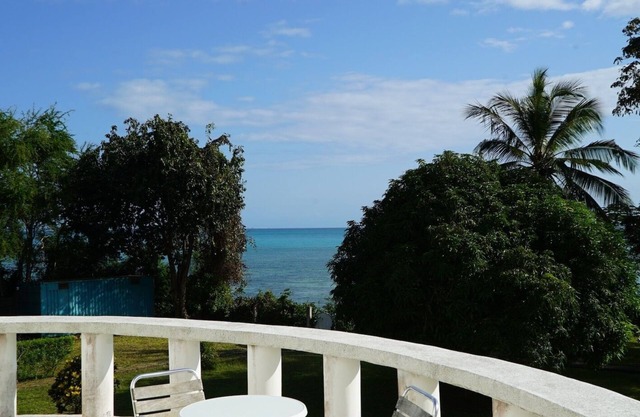 Villa Heidi with Pool at Beachfront Chukwani