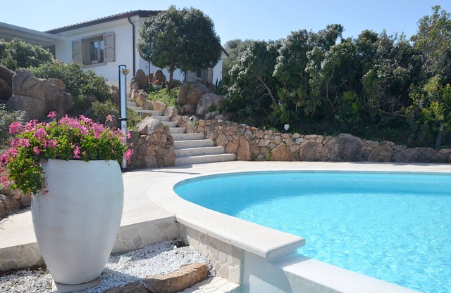 Villa & House - Private pool - Beautiful sea view - 3 bedrooms - 3 bathrooms!