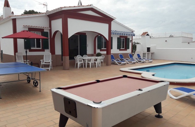 Villa in Calan Porter With Private Pool, Air Conditioning, internet, billiard.