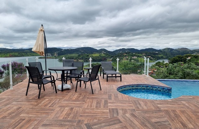 Villa in gated community with infinity pool